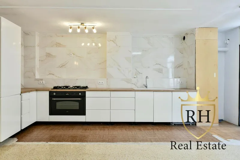 Spacious flat in the centre of Palma with terrace — photo 2