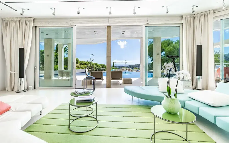 Exclusive villa in Son Vida, with south and southeast orientation, is situated on a plot of approx. 2,346 m2 in a perfect elevated position — photo 3