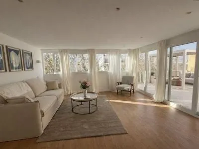 Delightful newly renovated penthouse with sea view in Molinar — photo 5