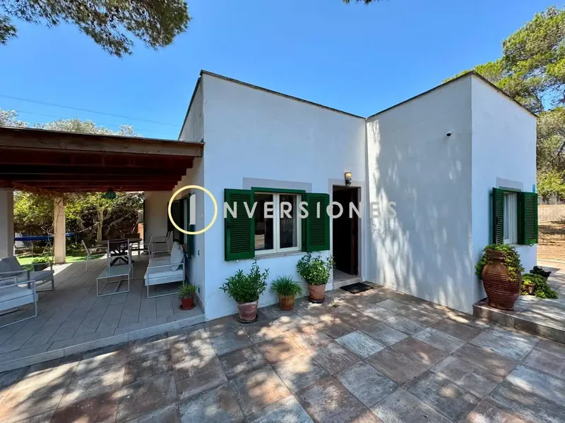 INVERSIONES GRUP REAL ESTATE presents this exclusive Mediterranean villa with tourist license (ETV) in force in Cap des Moro, Santanyí — photo 3