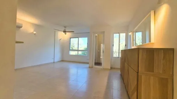 Apartment for rent with parking and clear views in Cala Llombards — photo 5