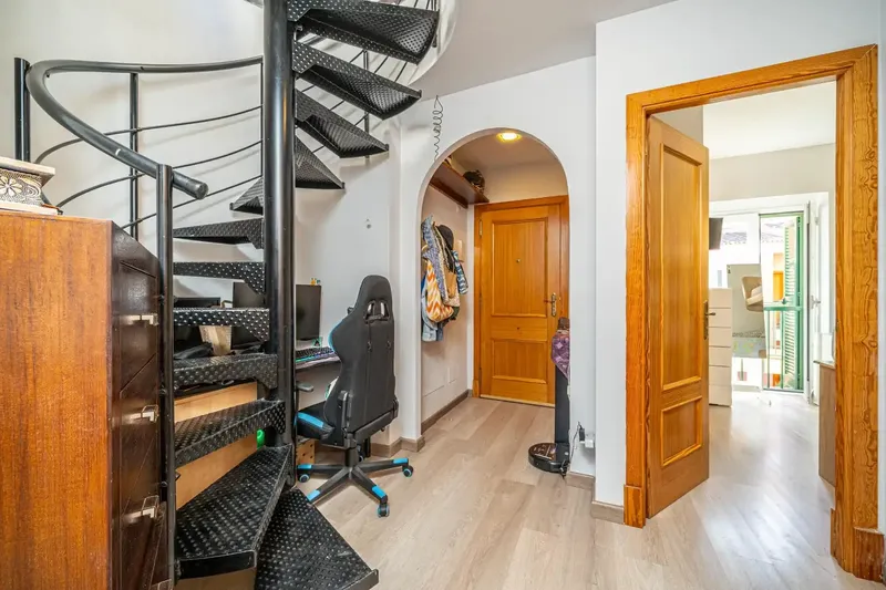 Exclusive penthouse with private terrace and parking space included in the price, located in the quiet and family-friendly community — photo 12