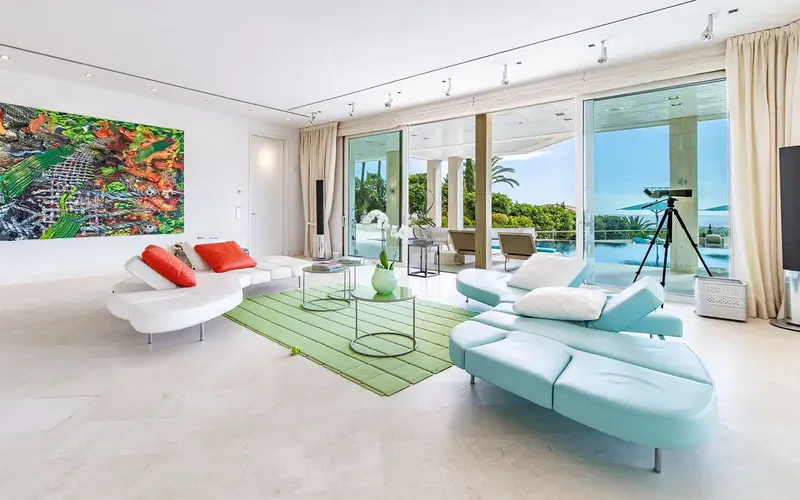Exclusive villa in Son Vida, with south and southeast orientation, is situated on a plot of approx. 2,346 m2 in a perfect elevated position — photo 2