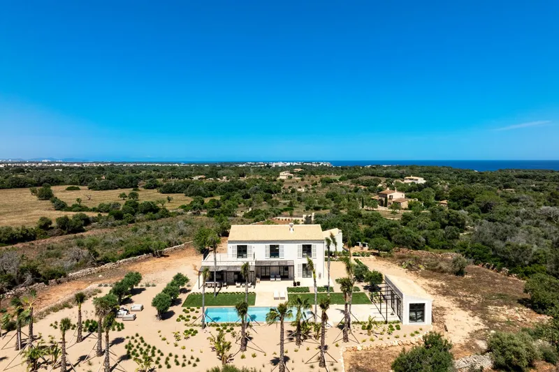 Exceptional new-build finca in S'Horta with casita and 70 m² pool in a tranquil setting — photo 2