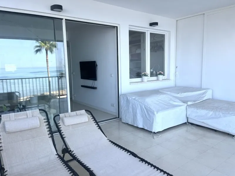 Exclusive apartment with panoramic view on the first line to the sea — photo 12