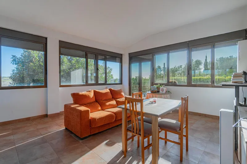 Rustic property with unobstructed views — photo 8