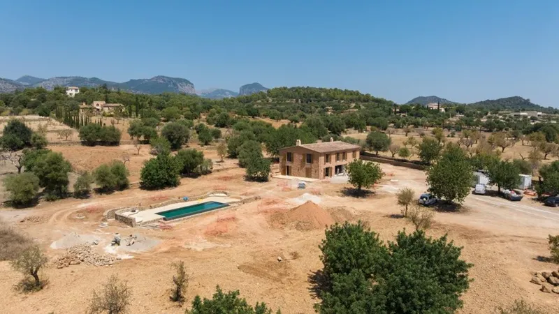 Impressive country house of approximately 678 m2 with open views of the Puig de Alaró — photo 5