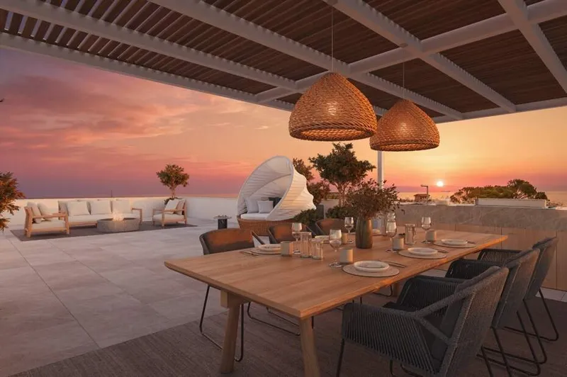 230m² villa with 5 rooms, pool and sea views for sale — photo 12