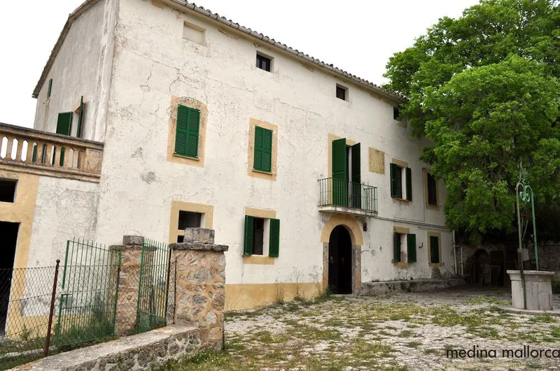 Rustic finca in Puigpunyent with panoramic views — photo 1