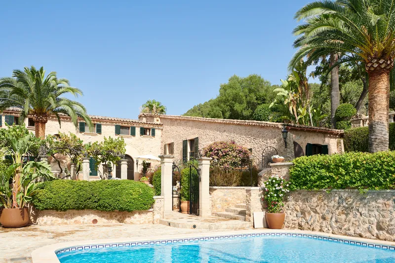 Magnificent manor house on a picturesque plot - Marcel Remus Real Estate — photo 3