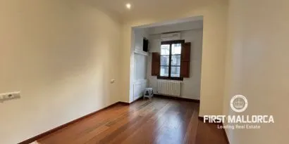 Exclusive apartment in the old town of Palma — photo 9
