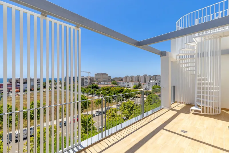 Penthouse in Palma - Spacious Terrace with Sea Views — photo 10