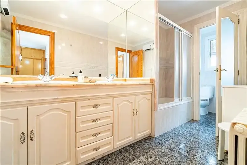 Palma. Penthouse with panoramic mountain views — photo 12