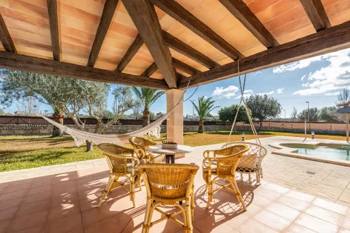 Santanyi: Inviting natural stone finca with pool and holiday rental license on the outskirts of Santanyi — photo 5
