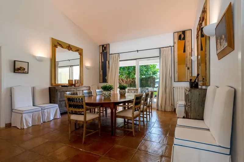 A paradise in the center of Cala Ratjada: This charming villa with large pool, pool house and private garden is located on a plot — photo 5