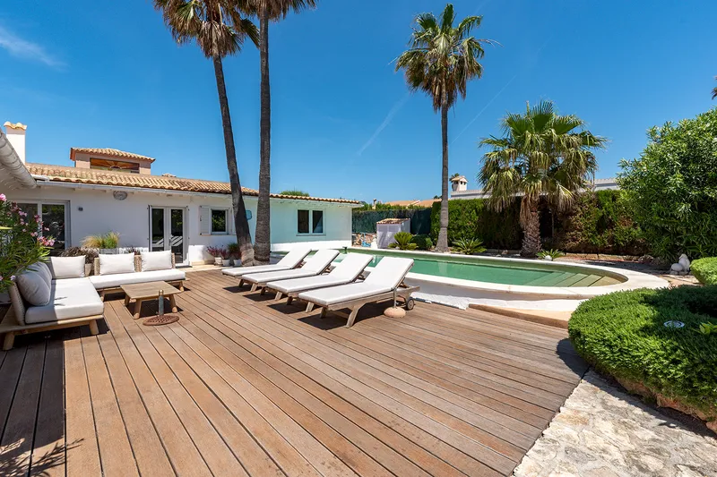 Dream villa with pool and adjacent building plot with Mediterranean garden — photo 6