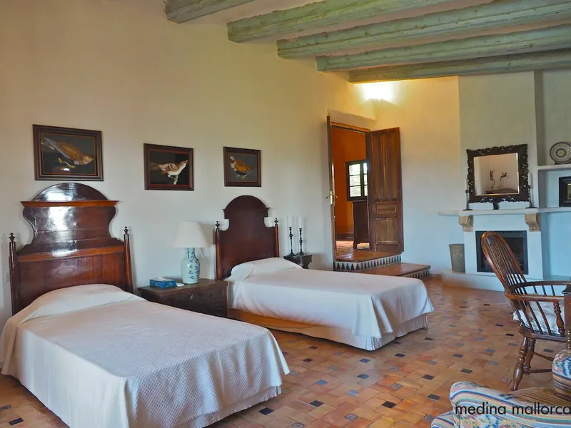 Rustic finca in S'Alqueria Blanca — photo 12