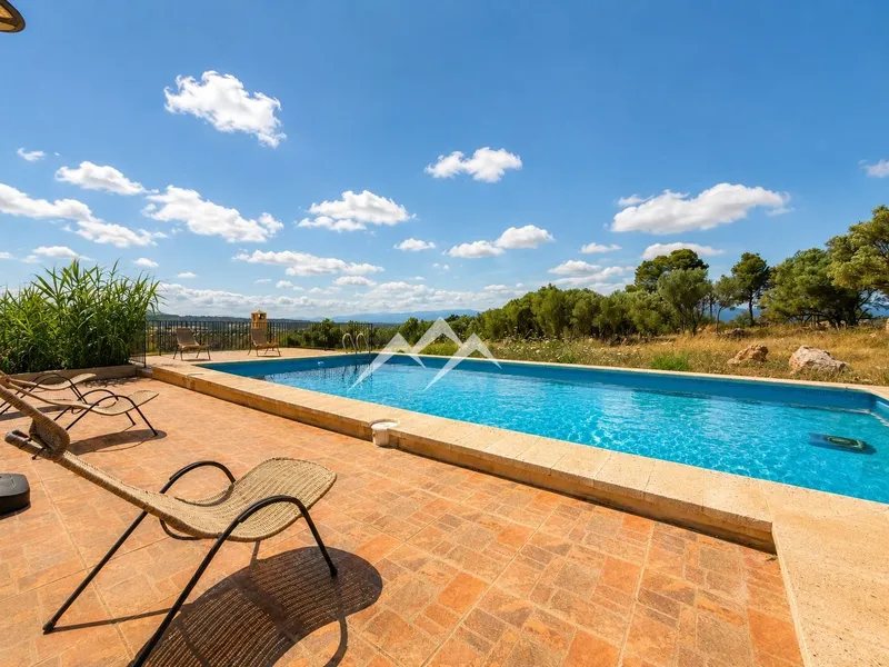 Long-term rental Rustic Finca in Ruberts — photo 2