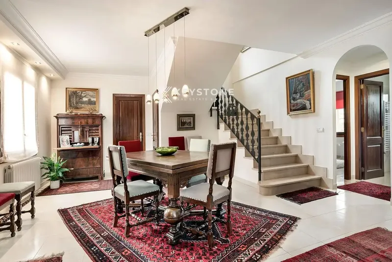 Impressive private house — photo 3