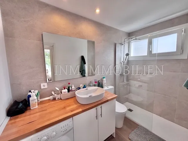 60m² apartment with 2 rooms, sea view and pool for rent — photo 12