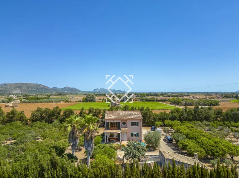 Spacious countryside villa with mountain views for sale in Sa Pobla, Mallorca — photo 4