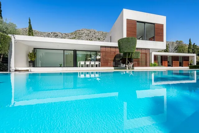 Award-winning architectural residence with landscaped gardens & private tennis court, Pollensa, Mallorca — photo 1