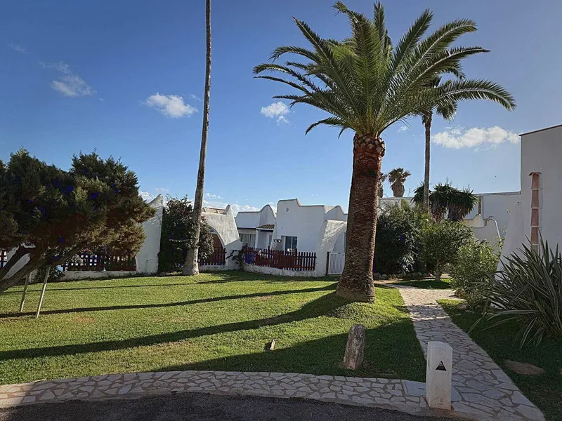 Residential complex on the first sea line - versatile investment in Cala Serena — photo 4