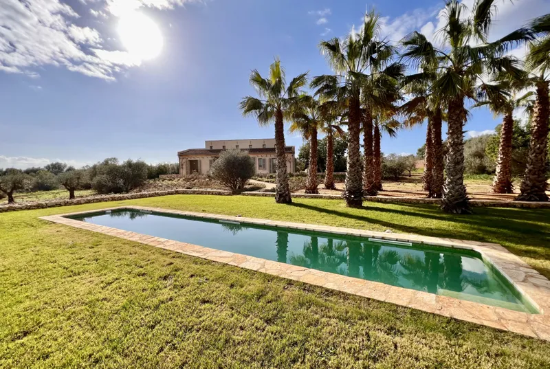 Beautiful newly built finca in Santanyí — photo 1