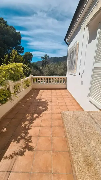 Nice flat in Calvià, Palma Nova area. Living room, 2 bedrooms, 1 bathroom, terrace on the same floor, parking. Option to be delivered furnished. — photo 4