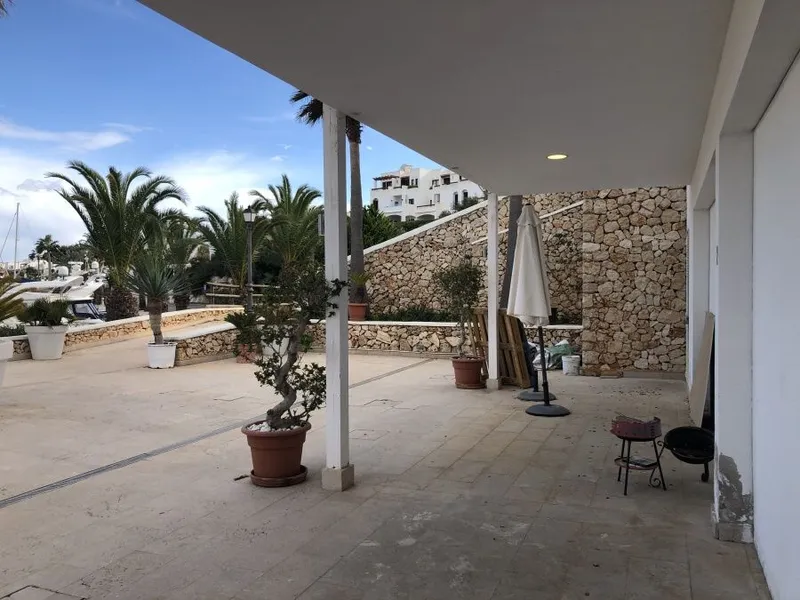 Commercial premises in first line of the Cala D'Or marina — photo 4