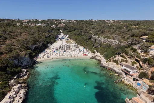 Cala Llombards, Detached House with Garage and Pool Just a Few Meters from Cala Llombards Beach — photo 2