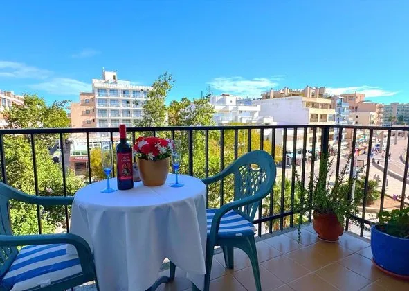 Flat / apartment in Avenida de Bartomeu Riutort, Can Pastilla, Palma de Mallorca — photo 2