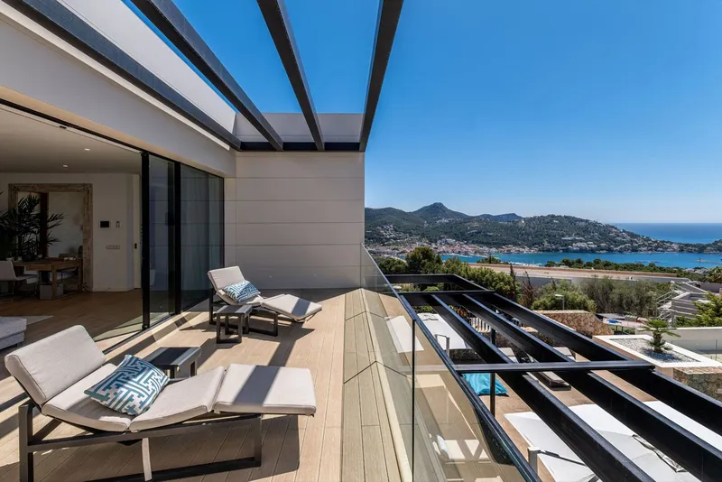 Exclusive villa ensemble with breathtaking sea and panoramic views in Port Andratx 1 — photo 11