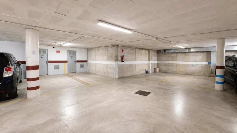 Parking space in Foners: comfortable, safe and well located — photo 6