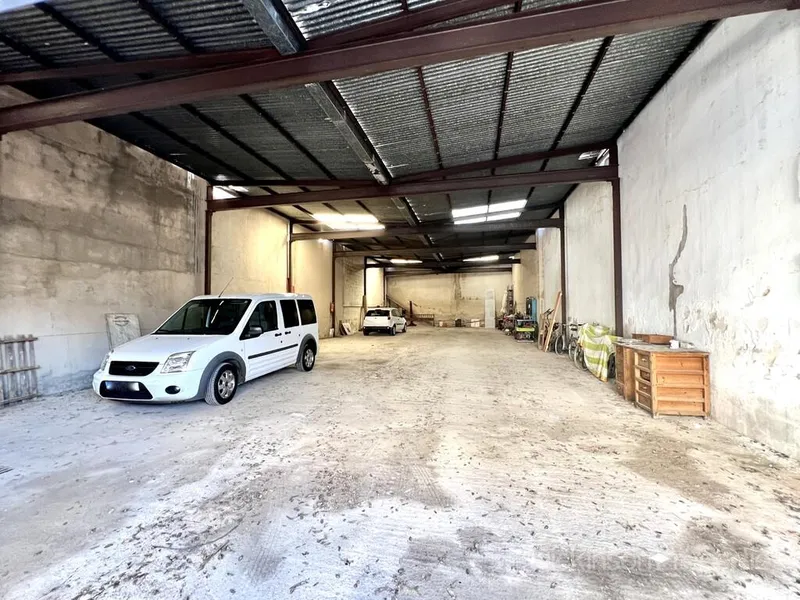 Commercial Premises to Rent in Port de Pollença, Pollença, Mallorca, Baleares, Spain — photo 1