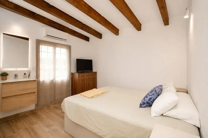 Rustic estate of 8,105 m2 with small house and washhouse in Sa Pobla — photo 8