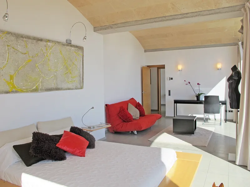 Modern finca with panoramic views and ETV license in Felanitx — photo 10