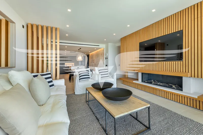 New construction penthouse with large sun terrace — photo 3