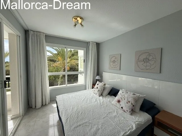 Cala Millor: A beautiful, fully furnished apartment on the beachfront in Cala Millor — photo 8