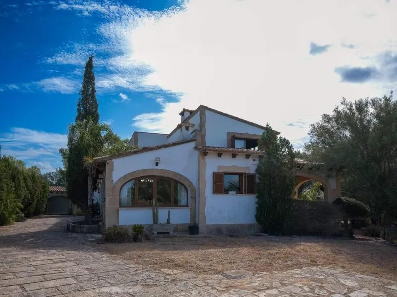 Villa with 4 bedrooms, 2 bathrooms, holiday license and pool for sale — photo 3