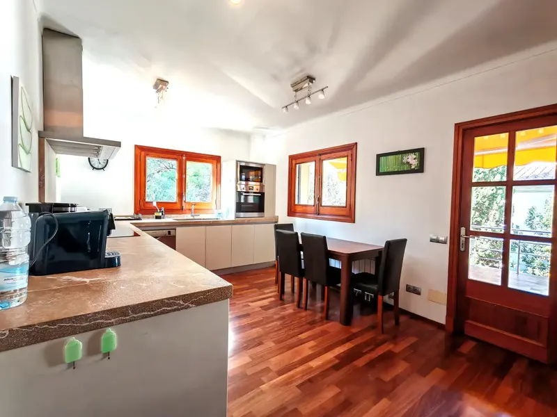 This beautiful villa in Cielo de Bon Aire offers a rare combination of luxury living and the opportunity to fully exploit the potential of — photo 8