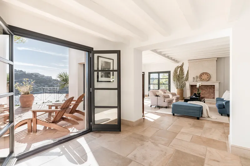 Impressive villa with lots of potential, pool and fantastic sea and harbor views in Port d'Andratx — photo 5