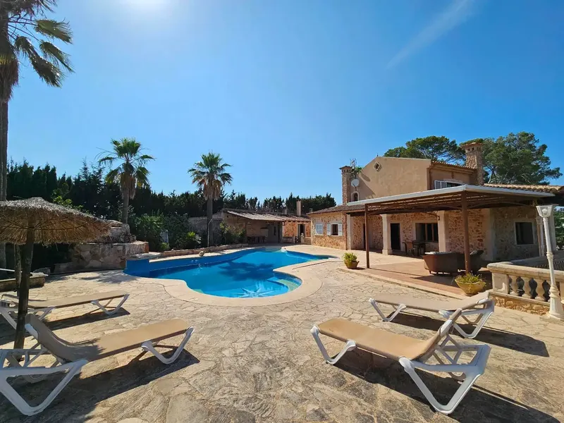 Fantastic rustic finca with Habitability Certificate in Lloret de Vista Alegre, ideal both as a private residence and a high-yield investment — photo 3
