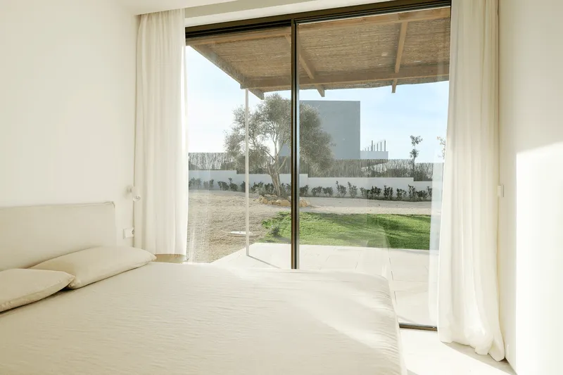 Minimalist villa newly built in Son Gual — photo 10