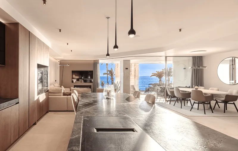 Apartment with sea views in Portixol — photo 10