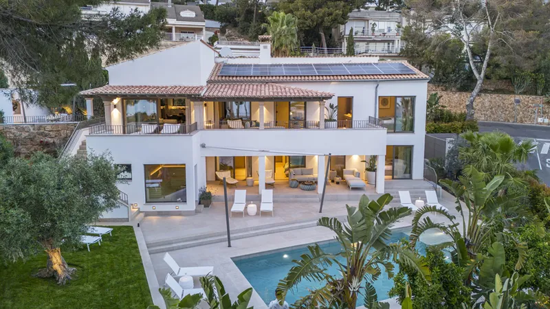 Short term rental: Luxurious property with sea views in Costa d'en Blanes - Marcel Remus Real Estate — photo 1