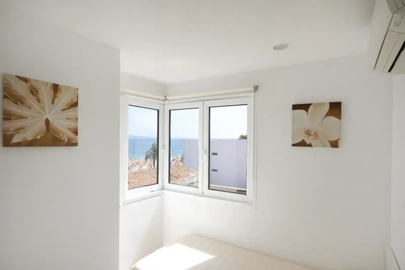 Vacation rental license, private rooftop terrace with jacuzzi and barbecue, plus parking: This apartment in Puerto Pollensa — photo 8