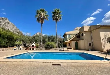 Country house for sale with pool and 3,525 m2 of land in Bunyola, Mallorca. — photo 3