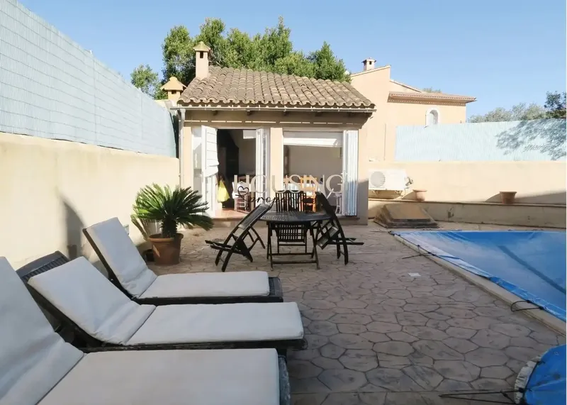 Semi-detached house with garden and garage in Pórtol — photo 3