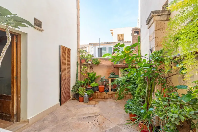 4-bedroom village house with terrace and water well in Felanitx — photo 2